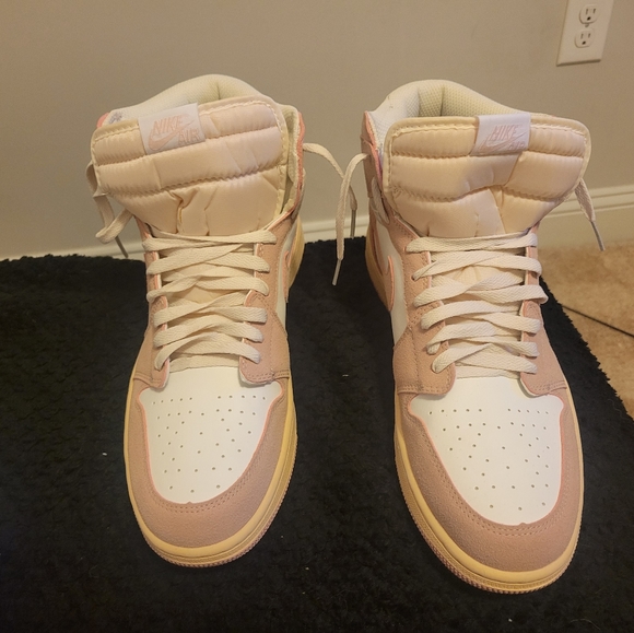 Washed pink jordan 1s - Picture 5 of 6